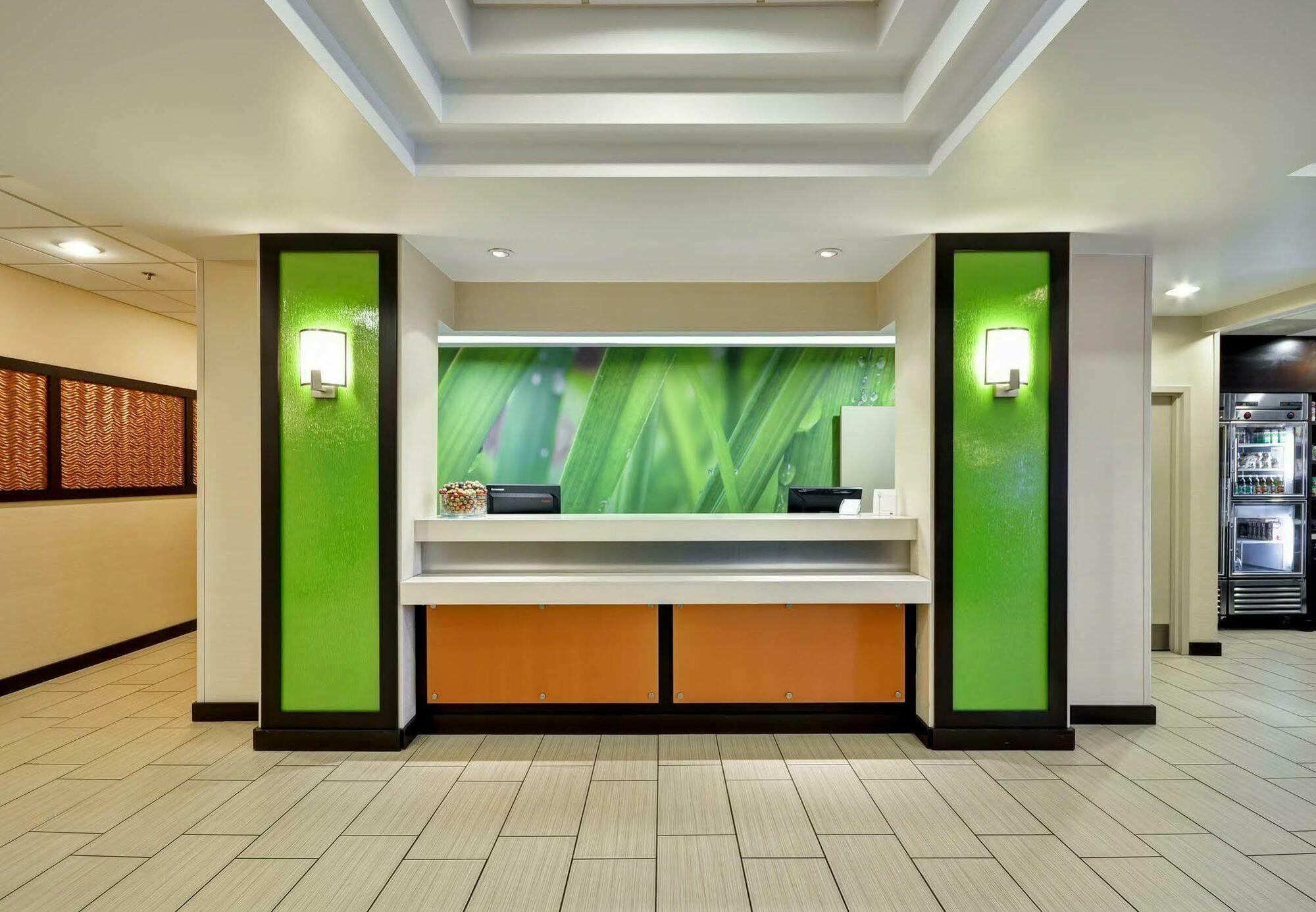 Springhill Suites Houston Hobby Airport Exteriör bild